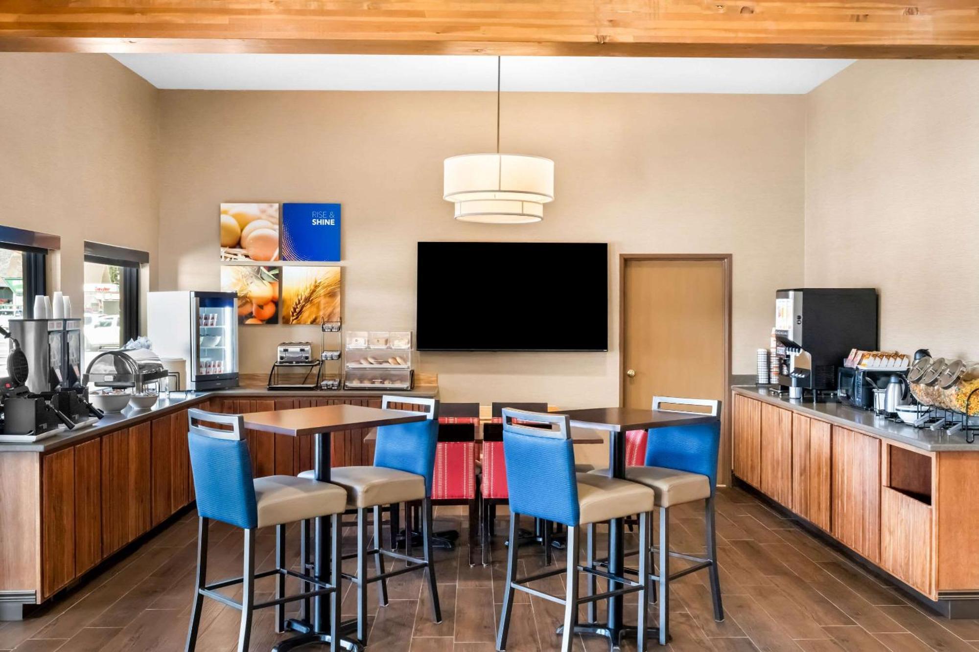 Comfort Inn At Buffalo Bill Village Resort Cody Extérieur photo